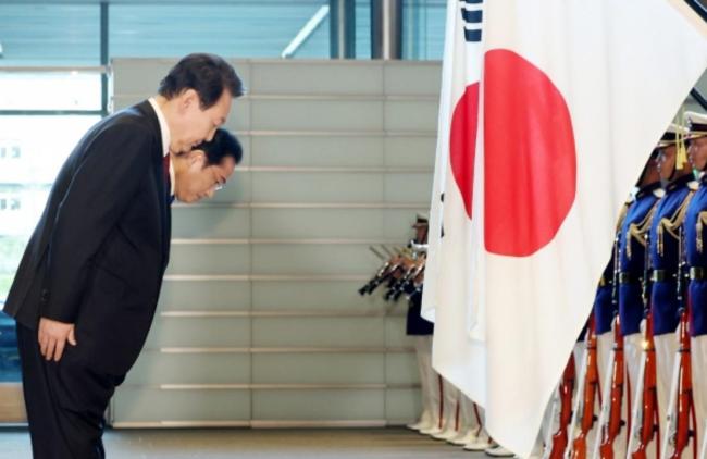 日韩地位反转了吗 鞠躬背后的格局变化